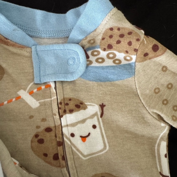 The Honest Company Milk and Cookies Kids Footies - Picture 2 of 5